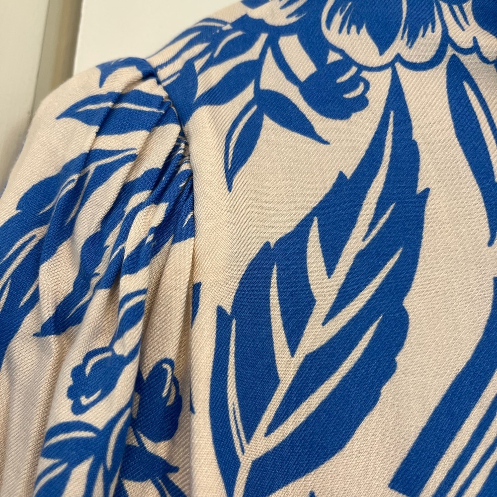 CAbi Athena Dress NWOT Medium - Picture 7 of 7